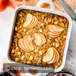 Spiced Apple Oatmeal Bake